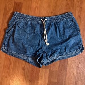 Aerie size L shorts